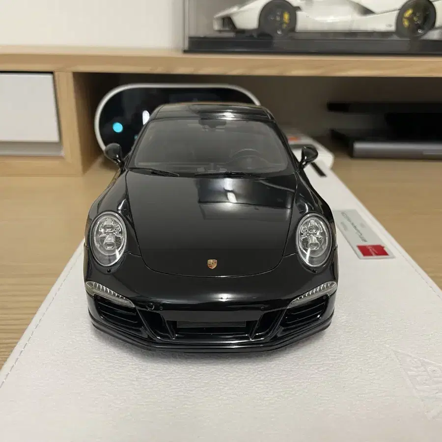 1:18 메이크업 포르쉐 911 카레라4 gts 팝니다.