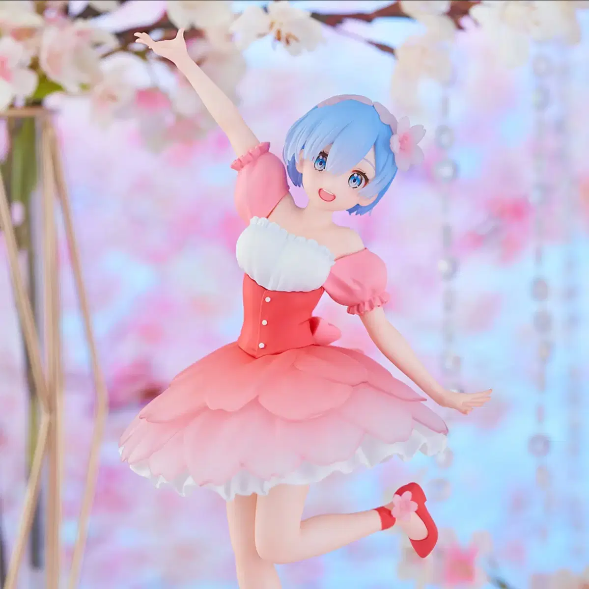 Fugue Troi-try-it Lizero Cherry Blossom Rem Figurine