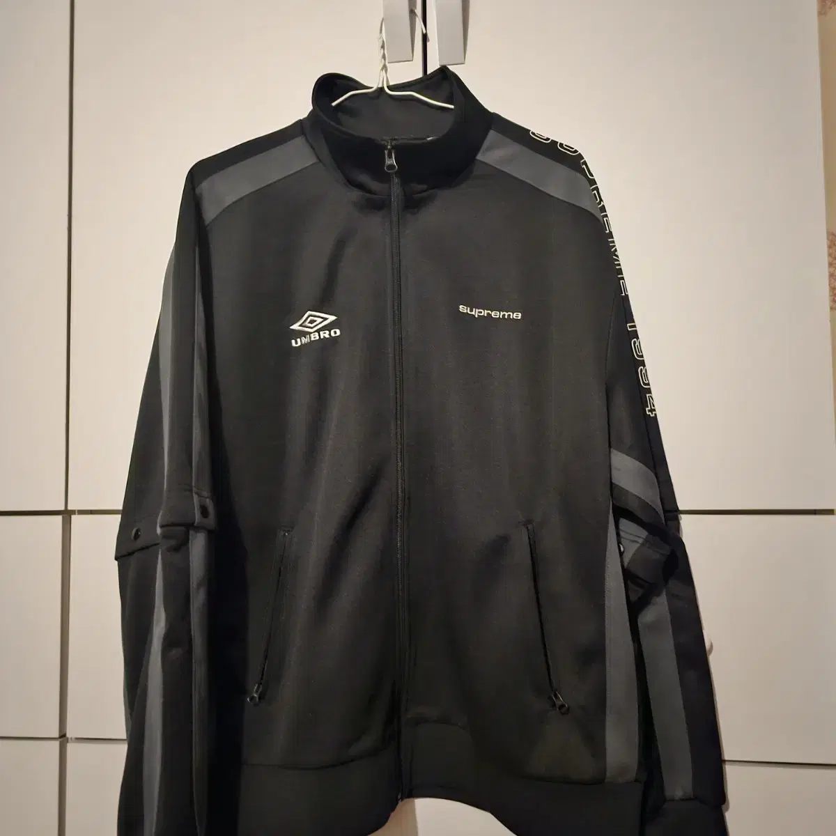 Supreme X Umbro snap sleeve jacket black-23SS sells Korea size:XL