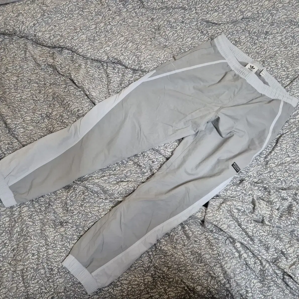 adidas Nylon Jogger Pants L (31-32)