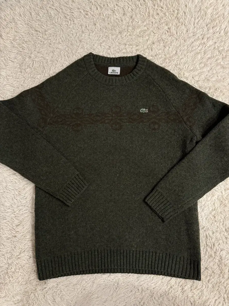 (Condition AA) Lacoste Olive Green 80% Wool Christmas Knit 105