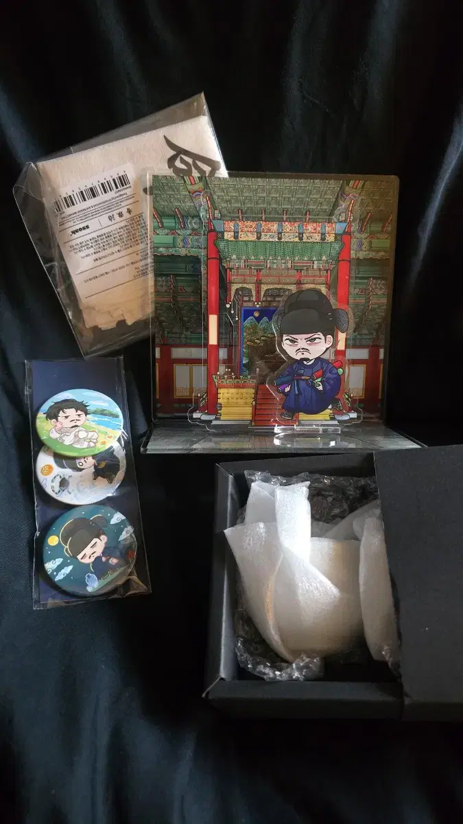 incense burner acrylic stand acrylic stand diorama cans badges resonance book handkerchiefs drinking glasses