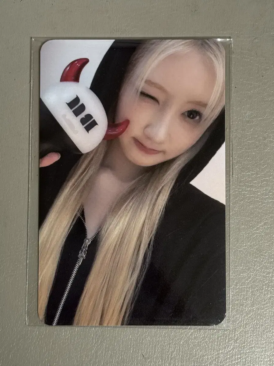 Baby Monster lightstick photocard Rami