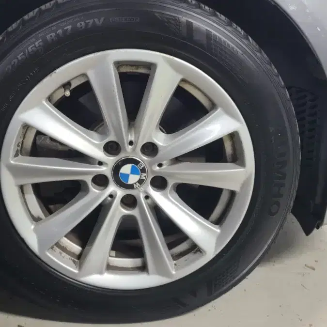 BMW528i 10년8월 11만5천km