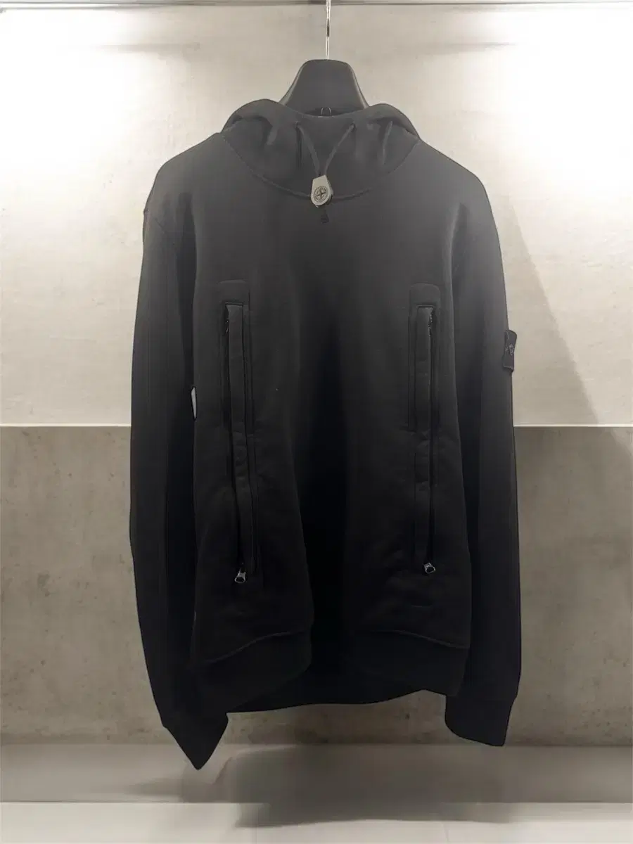 . Stone Island . Zippered Pocket String Hoodie (L)