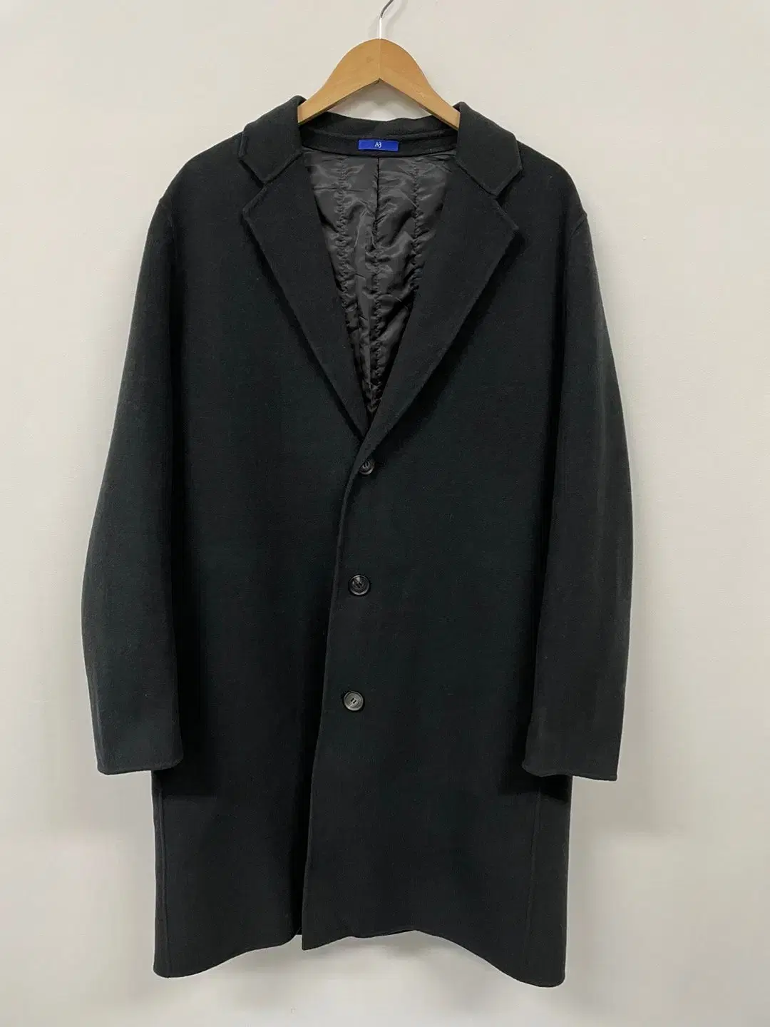 105) Logadis Cashmere and Wool Synthetic Coat