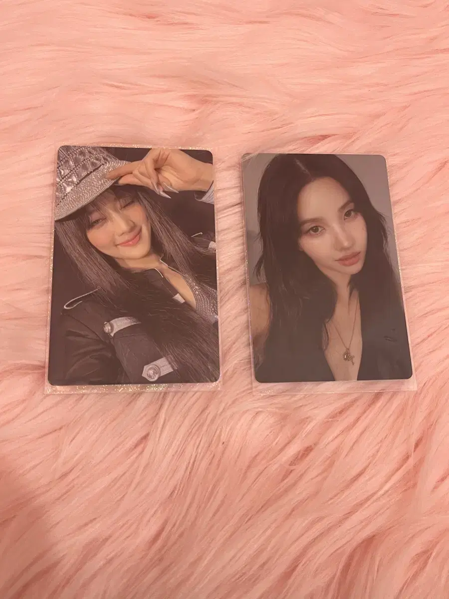 women idle photocard yuqi minnie shuhua soyeonmiyeon