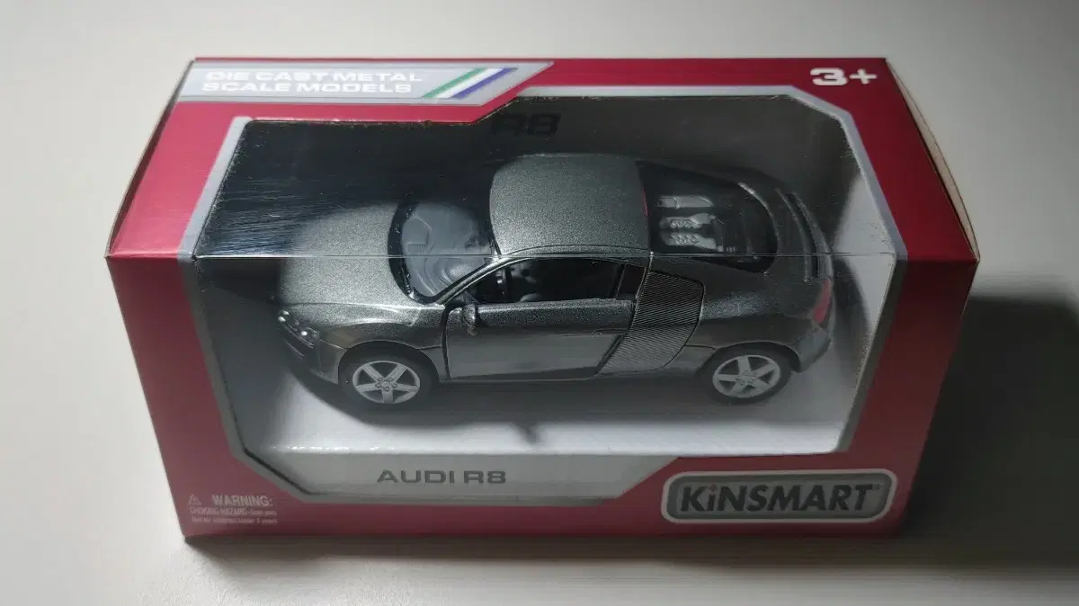 Audi R8 1:35 diecast