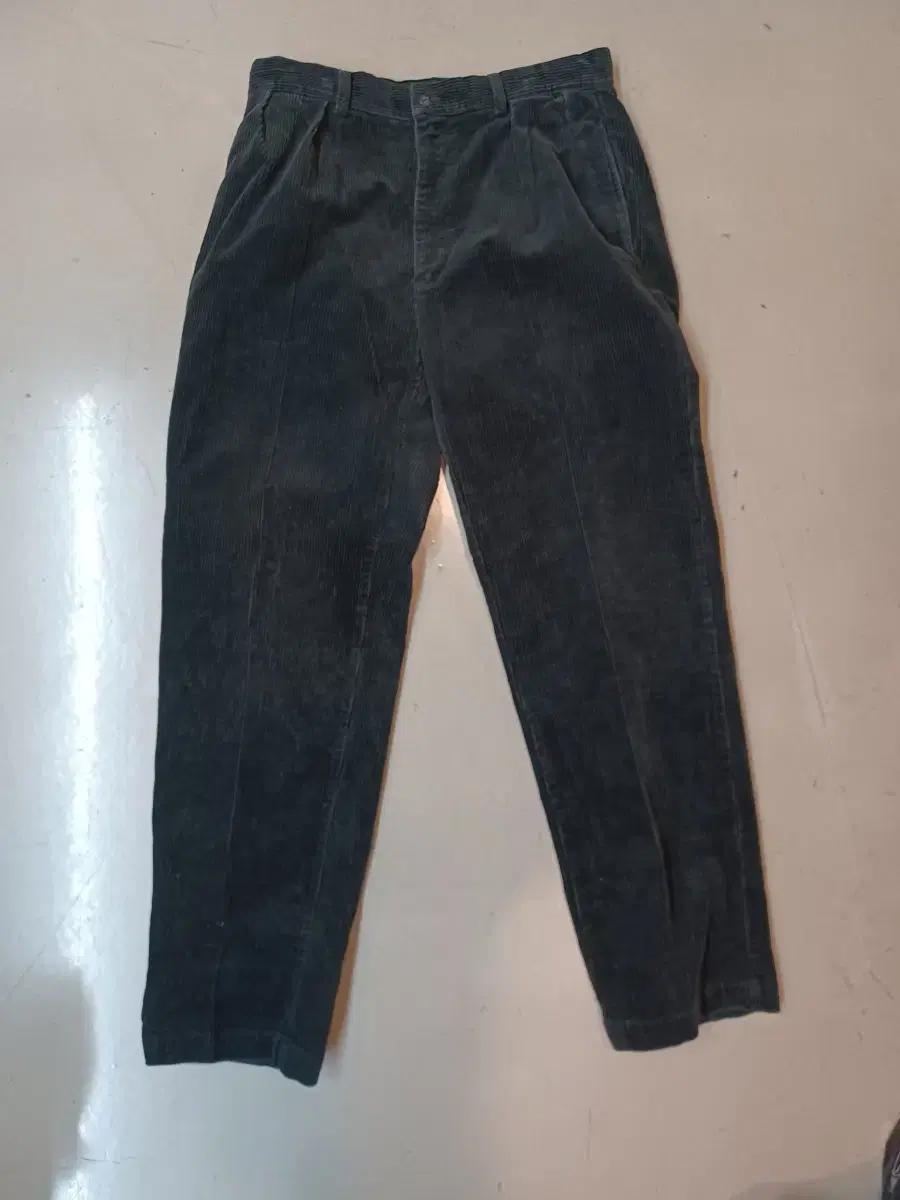 Polo Ralph Lauren Vintage One-Tuck Corduroy Trousers Black 32