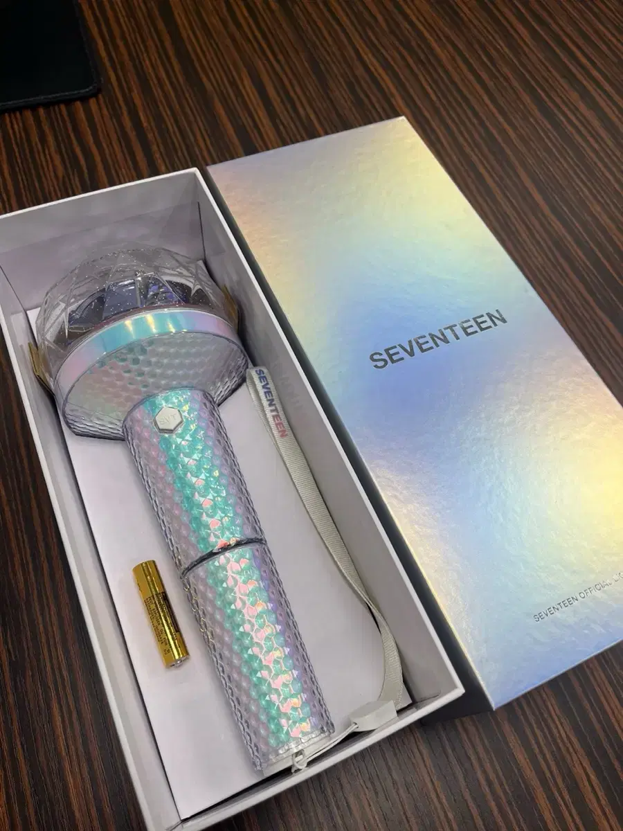 Seventeen Carat Rod2