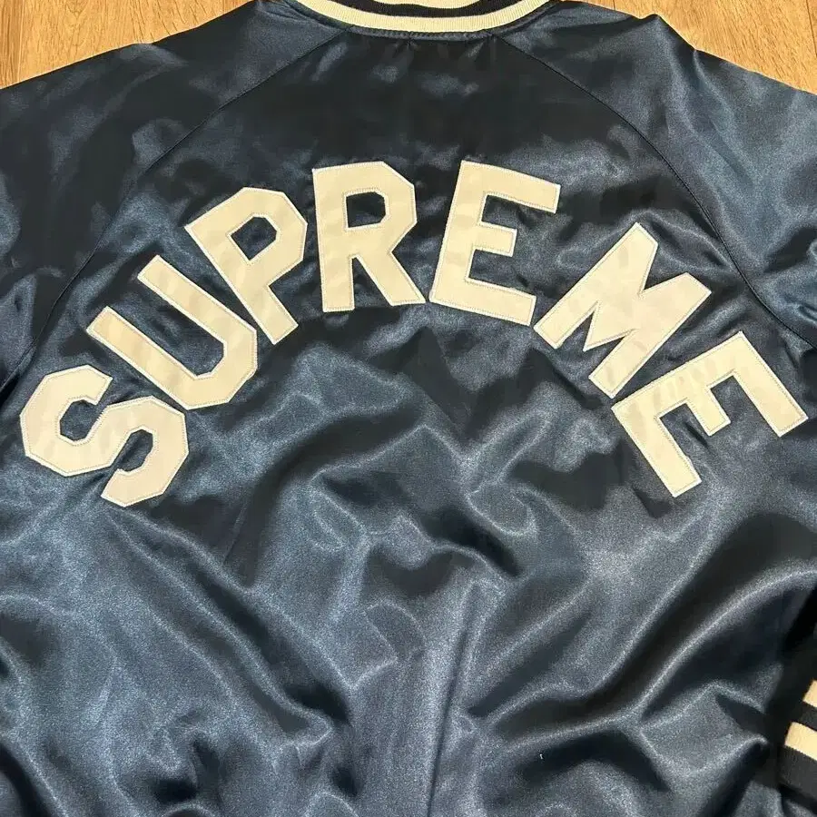 [M]명작 SUPREME x Champion 사틴 바시티 자켓