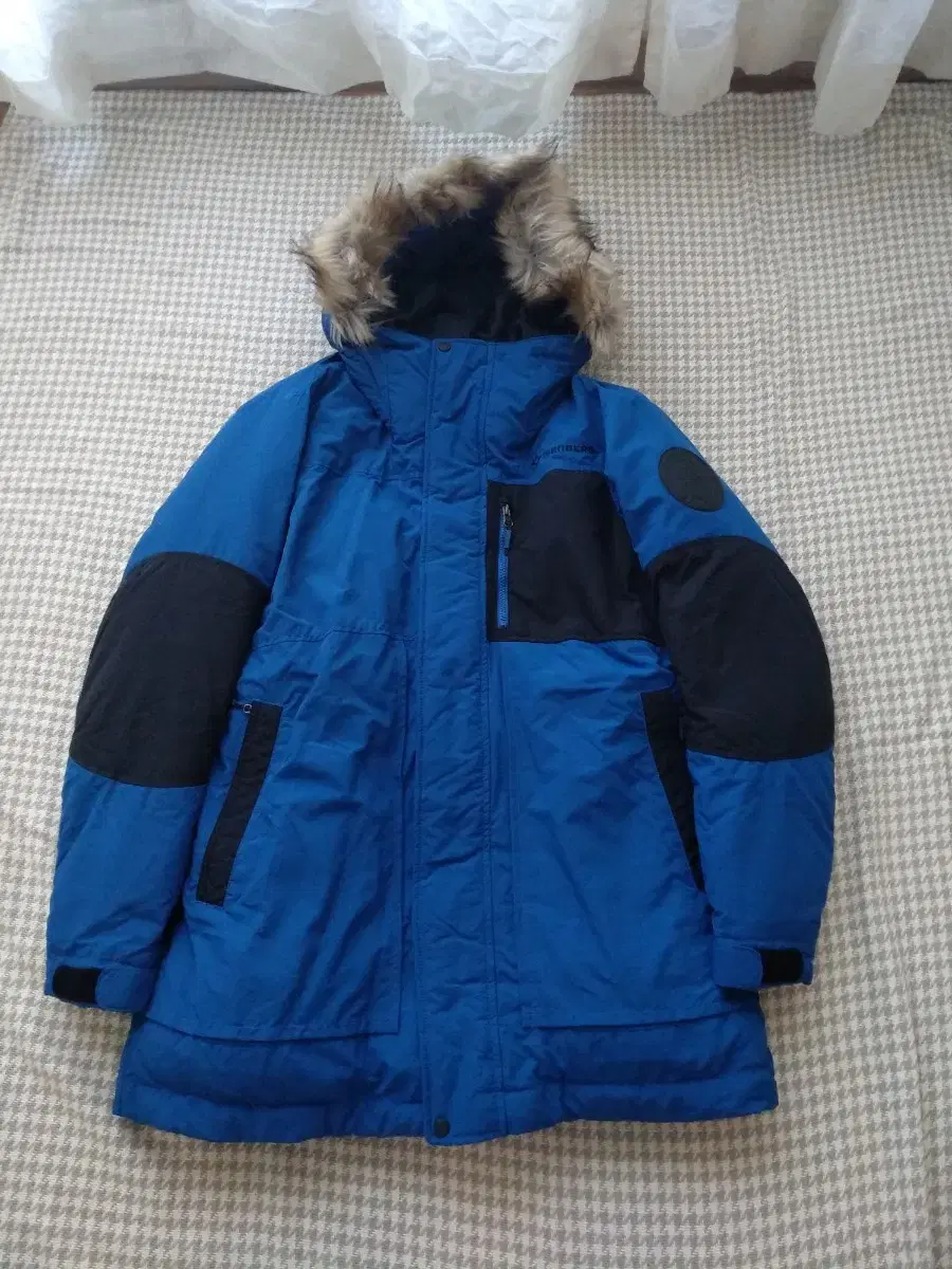 Men's Nepa Isenbuck padded jacket. Size 110.