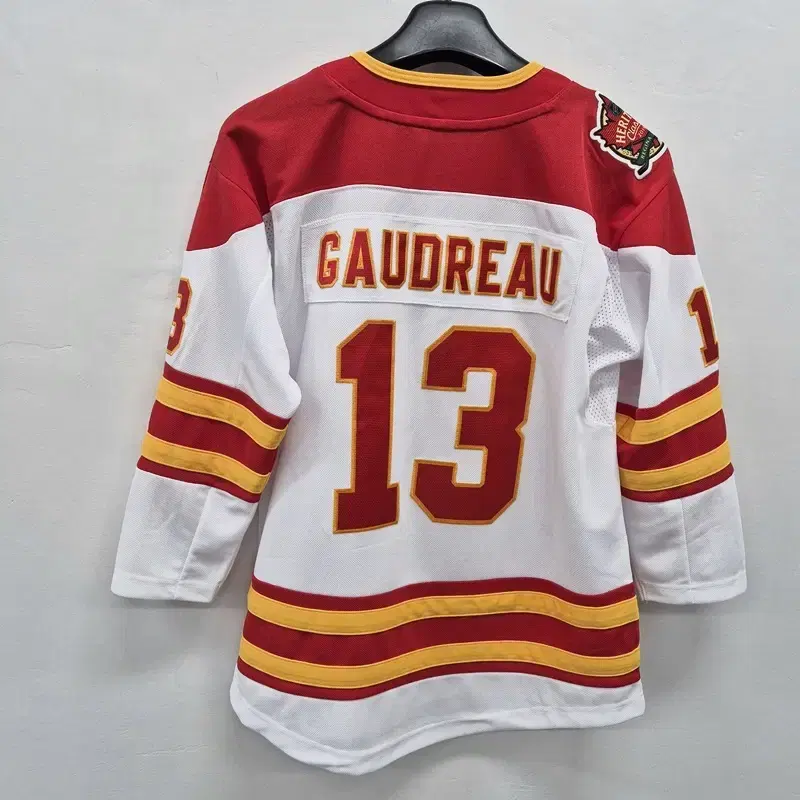 6408 NHL Johnny Gaudreau 유니폼 L사이즈 브랜드빌