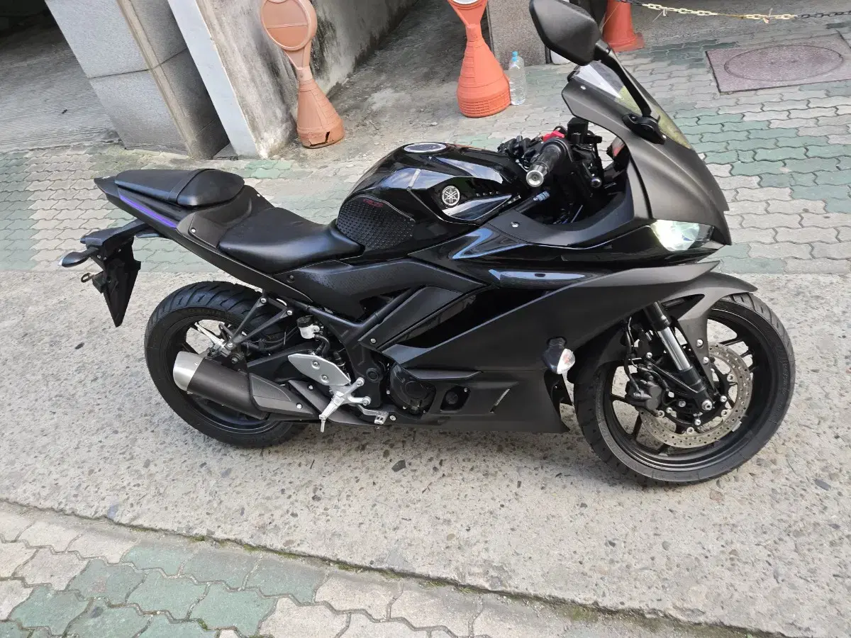 야마하 YZF-R3 20년식 블랙 팝니다