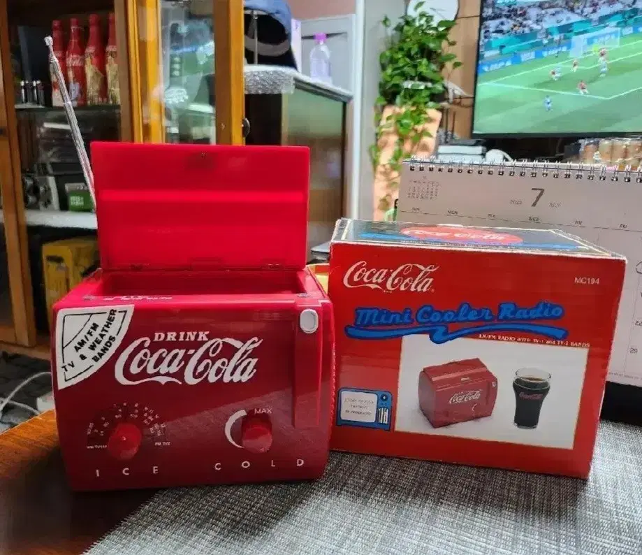 빈티지/앤틱 1991 COCA COLA Mini Cooler Radio