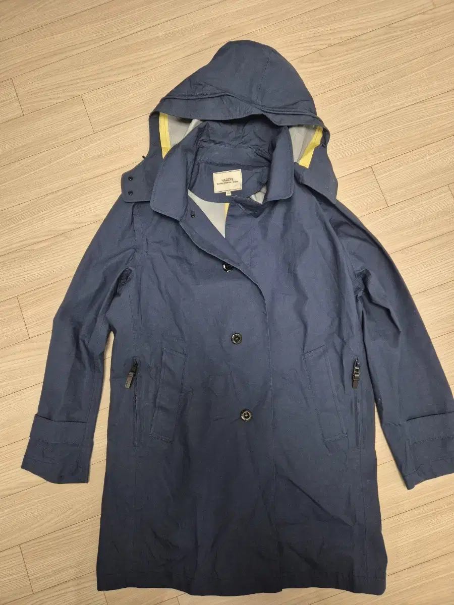 [Free Shipping]Hedges Waterproof Jacket Men 95~100