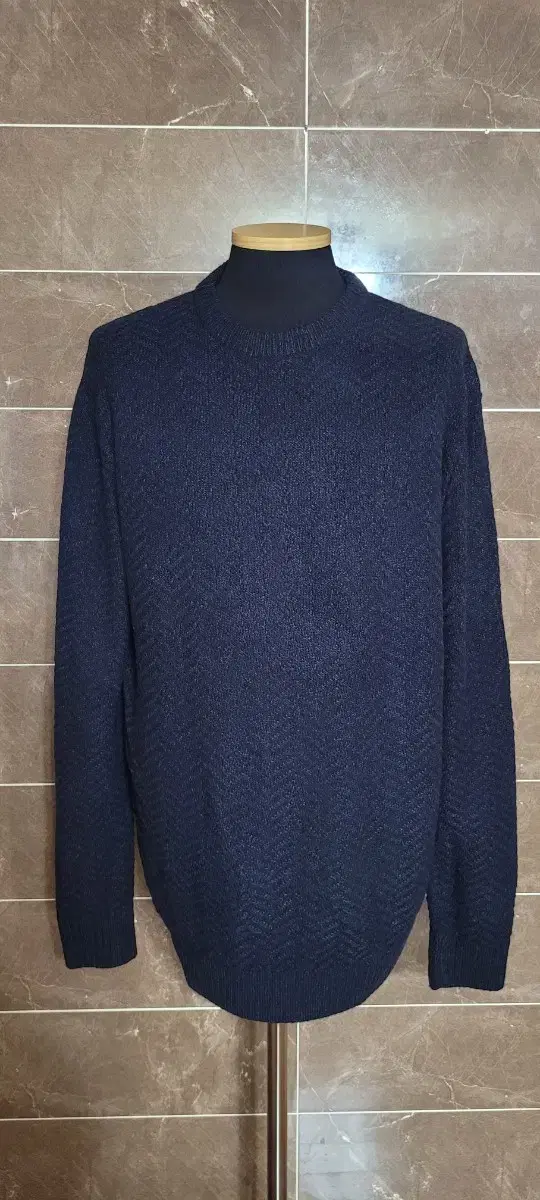 (Men's size 110) Mindbridge Navy Knit