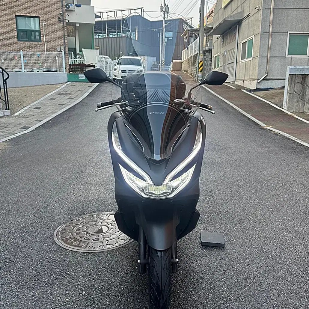 혼다 PCX125/2020년식/7천KM/블랙/신차급컨디션매물/판매합니다.