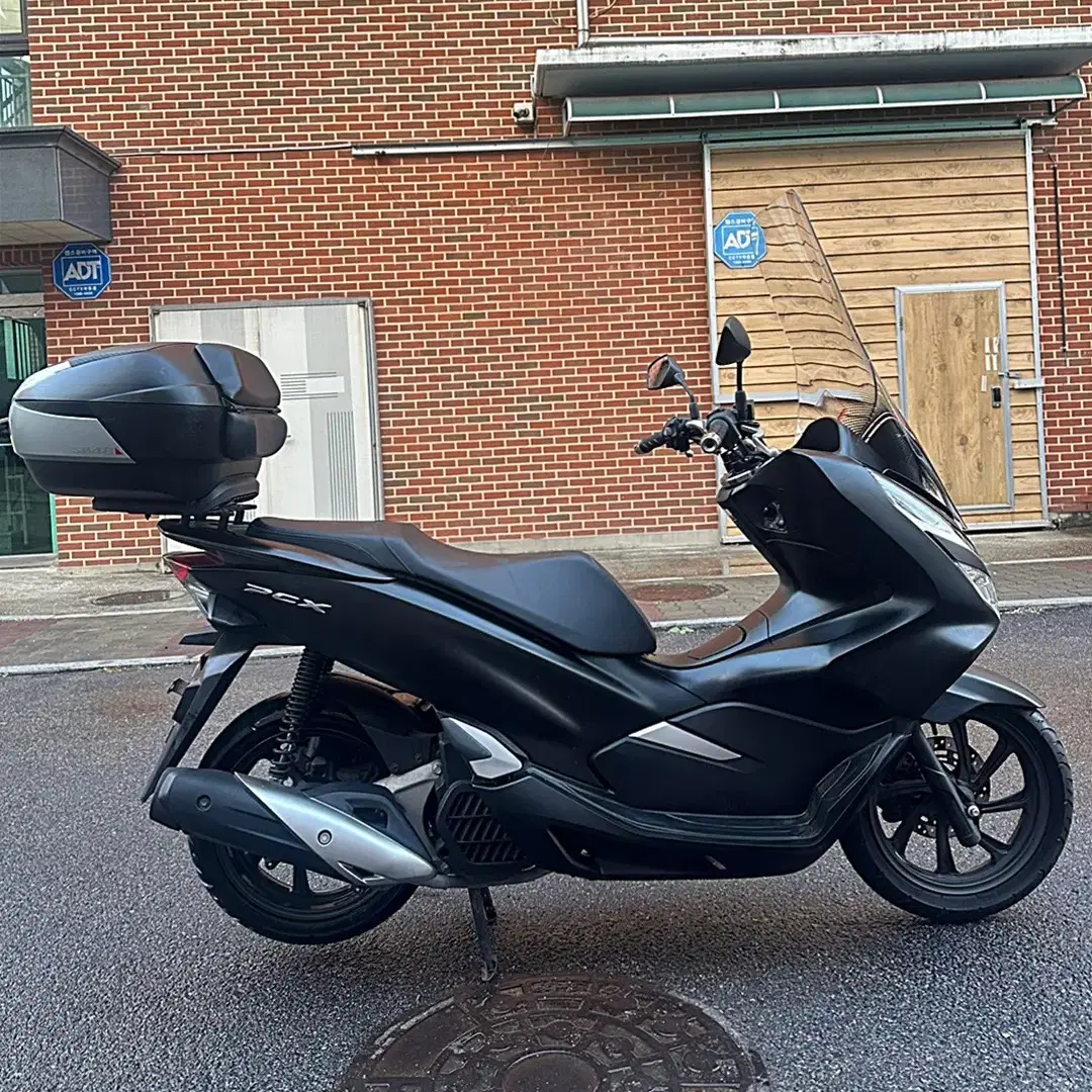 혼다 PCX125/2020년식/7천KM/블랙/신차급컨디션매물/판매합니다.