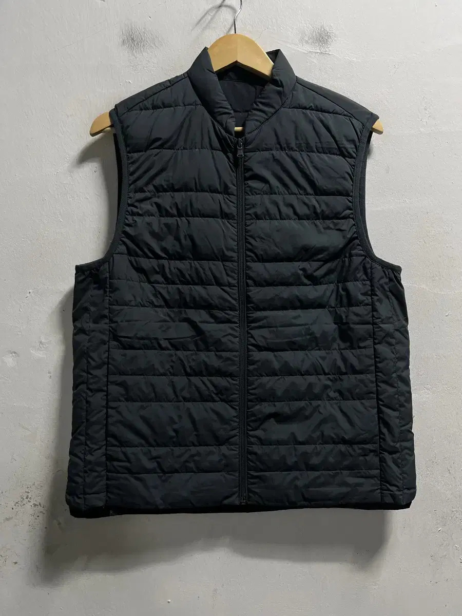 100 EDITION Goose Down Lightweight Puffer Vest Genuine