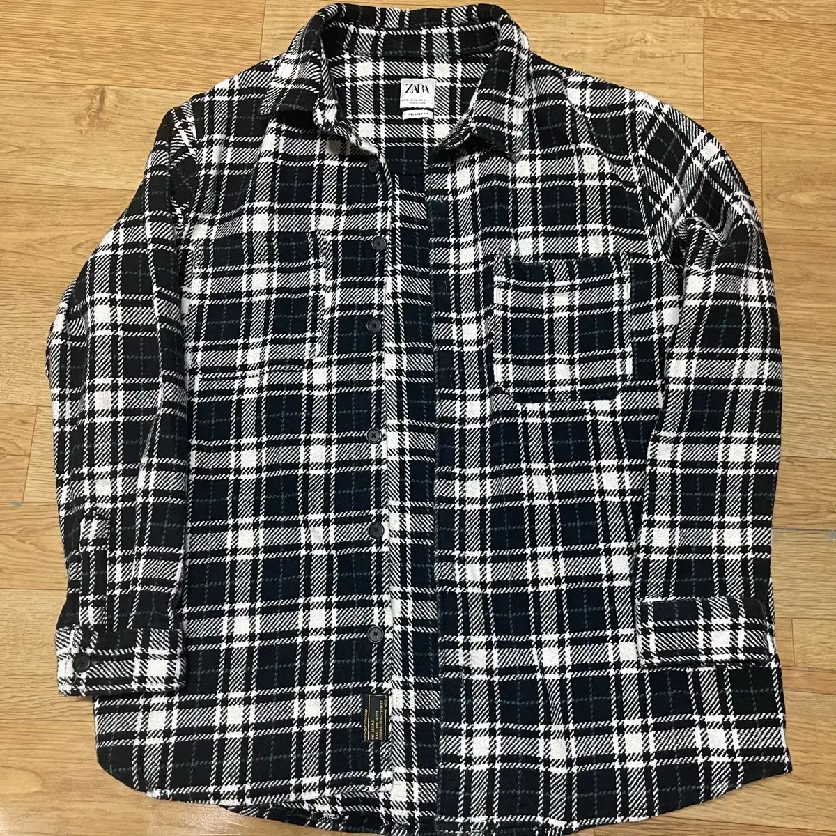 Zara Pocketed Heavy Check Shirt Size 105-110 (XL)