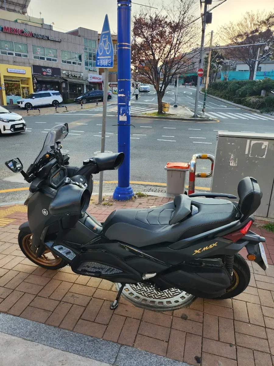 xmax300 23년 페리