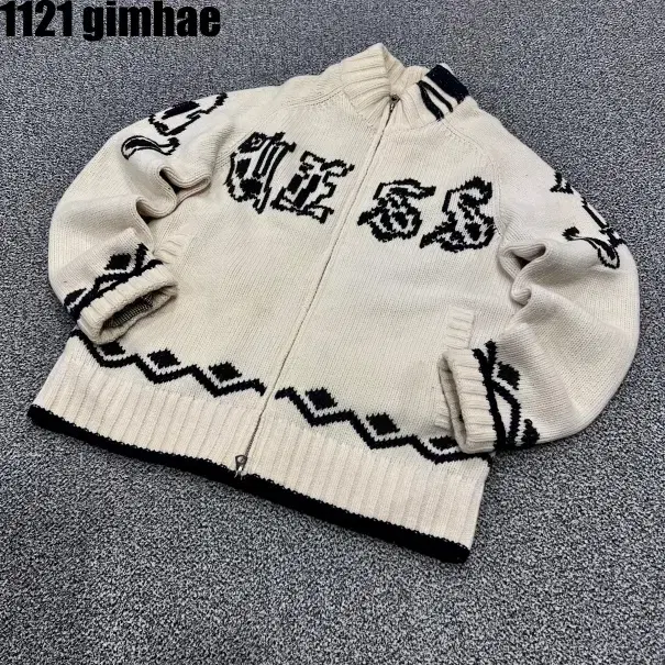 100 Gess Heavy Knit Zip Up