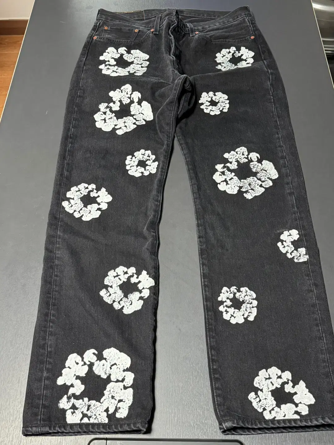 [33] DenimTears x Levi's Wreath Jin Black Ebony