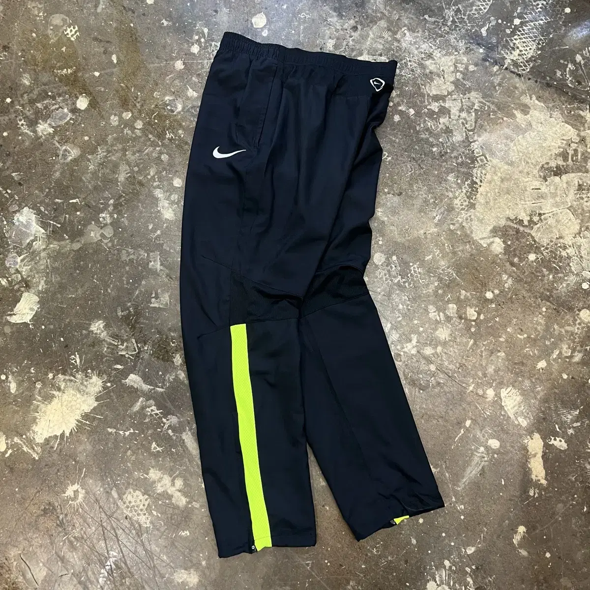 XL) Nike DryFit Track Pants