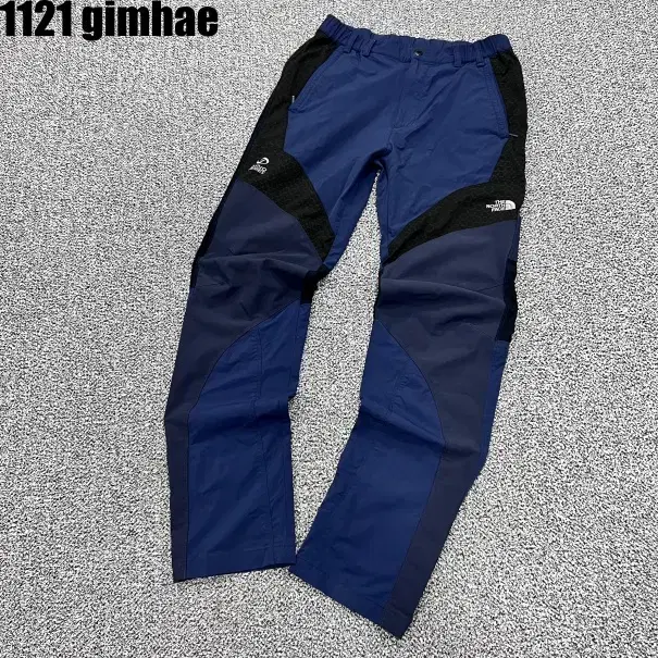 30 The North Face Hiking Pants