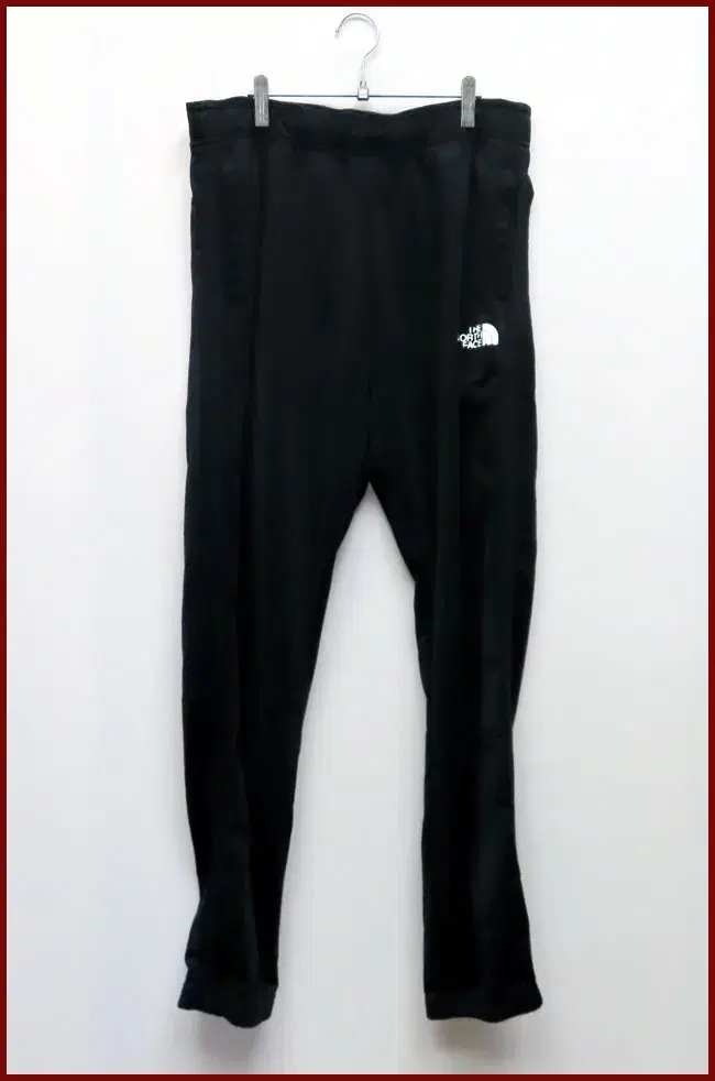 The North Face/Black track pants/33-inch/babonguesse