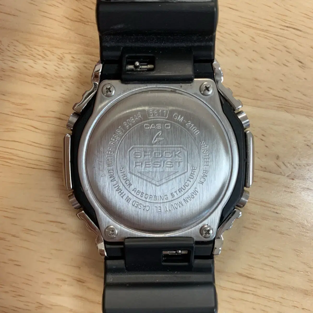 지샥 메탈 지얄오크 (G-SHOCK GM-2100) 판매합니다 (A급)