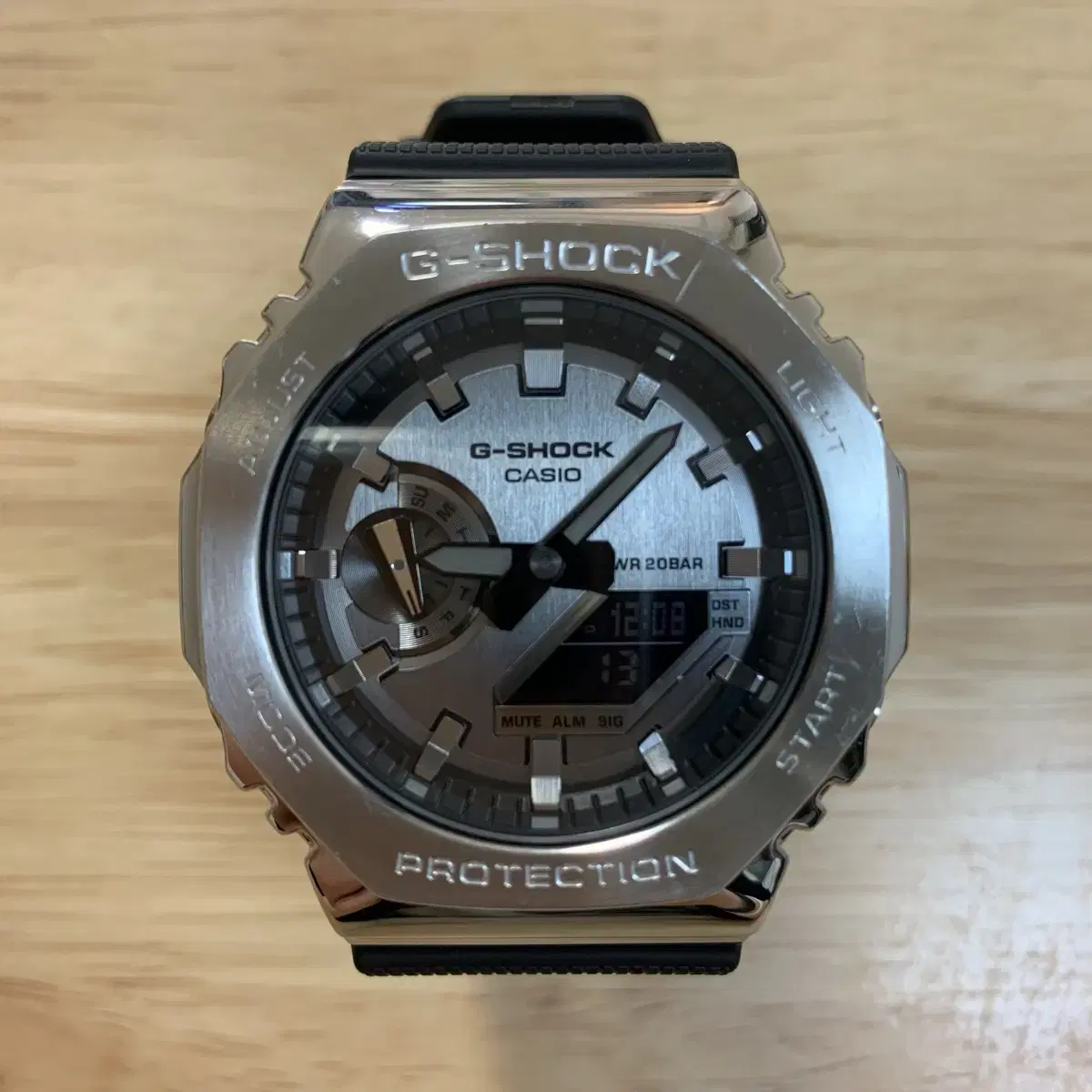 지샥 메탈 지얄오크 (G-SHOCK GM-2100) 판매합니다 (A급)