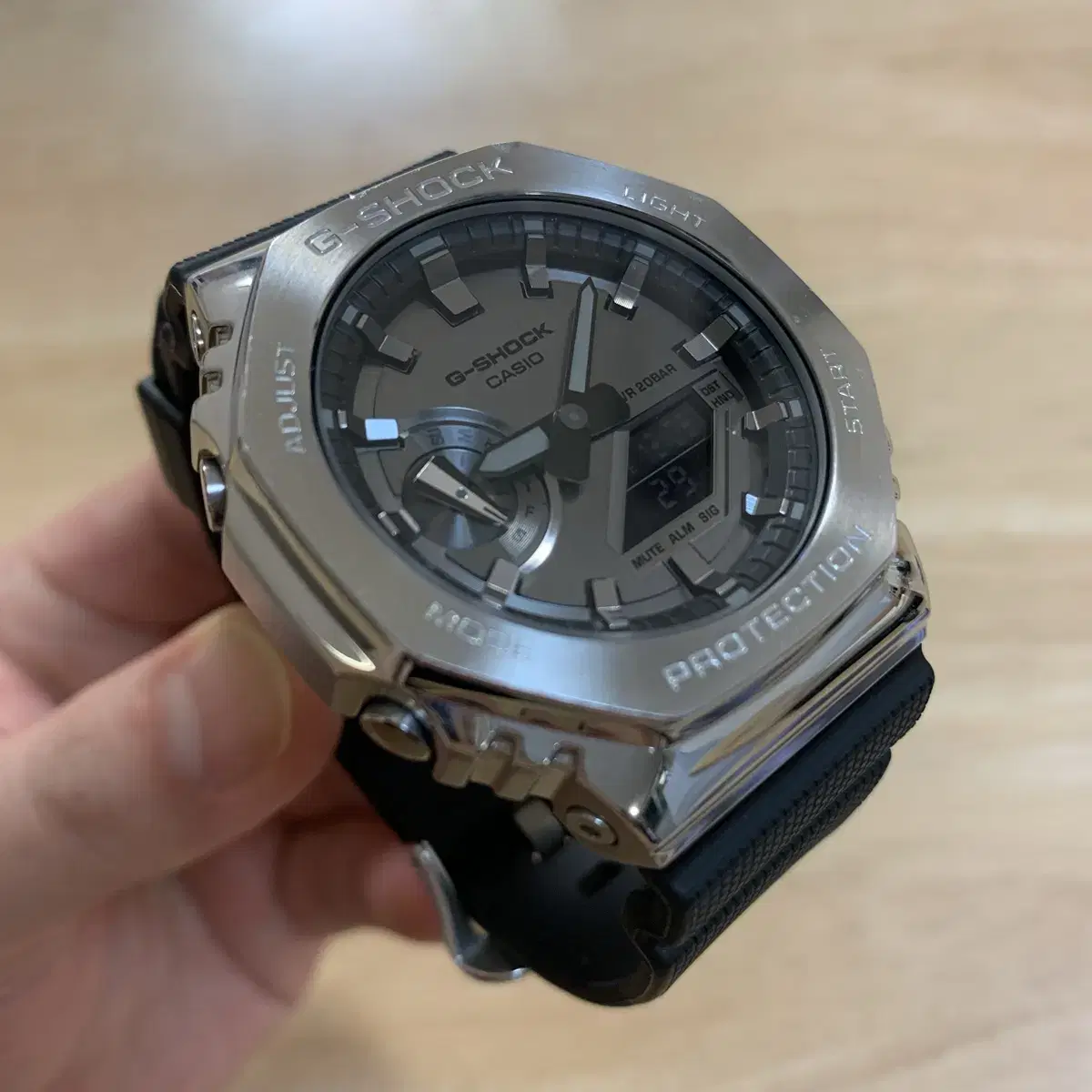 지샥 메탈 지얄오크 (G-SHOCK GM-2100) 판매합니다 (A급)