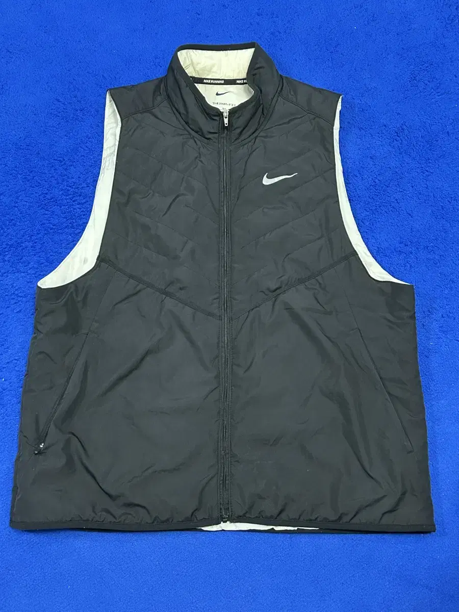 Genuine Nike Jo (Nike ThermaFit Repel Synthetic Running Gilet Black)