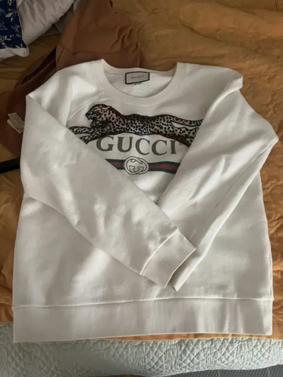 Gucci / Leopard Man Top / L