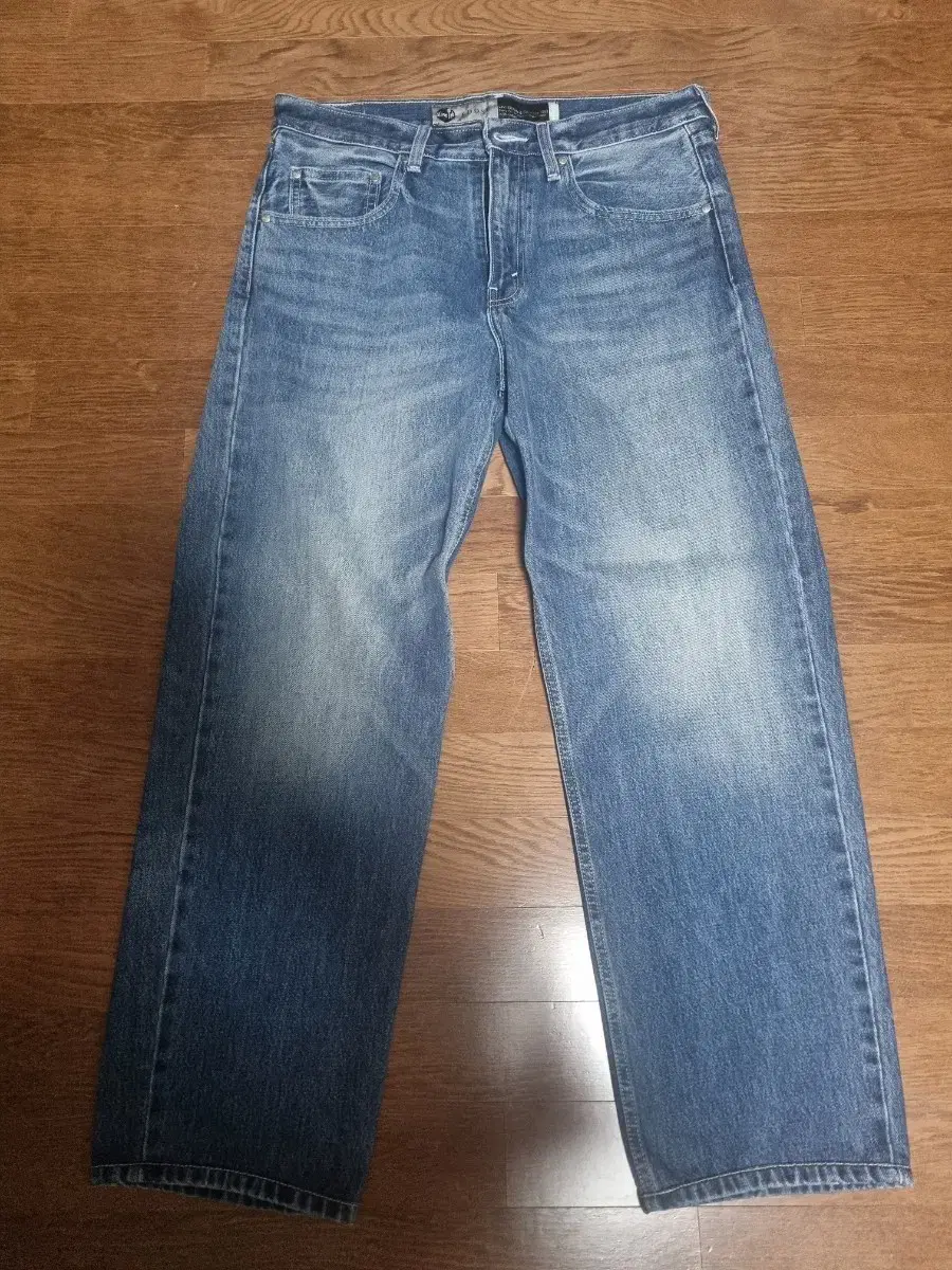 Levi's Silvertap Ruzjin Zhongcheng 32