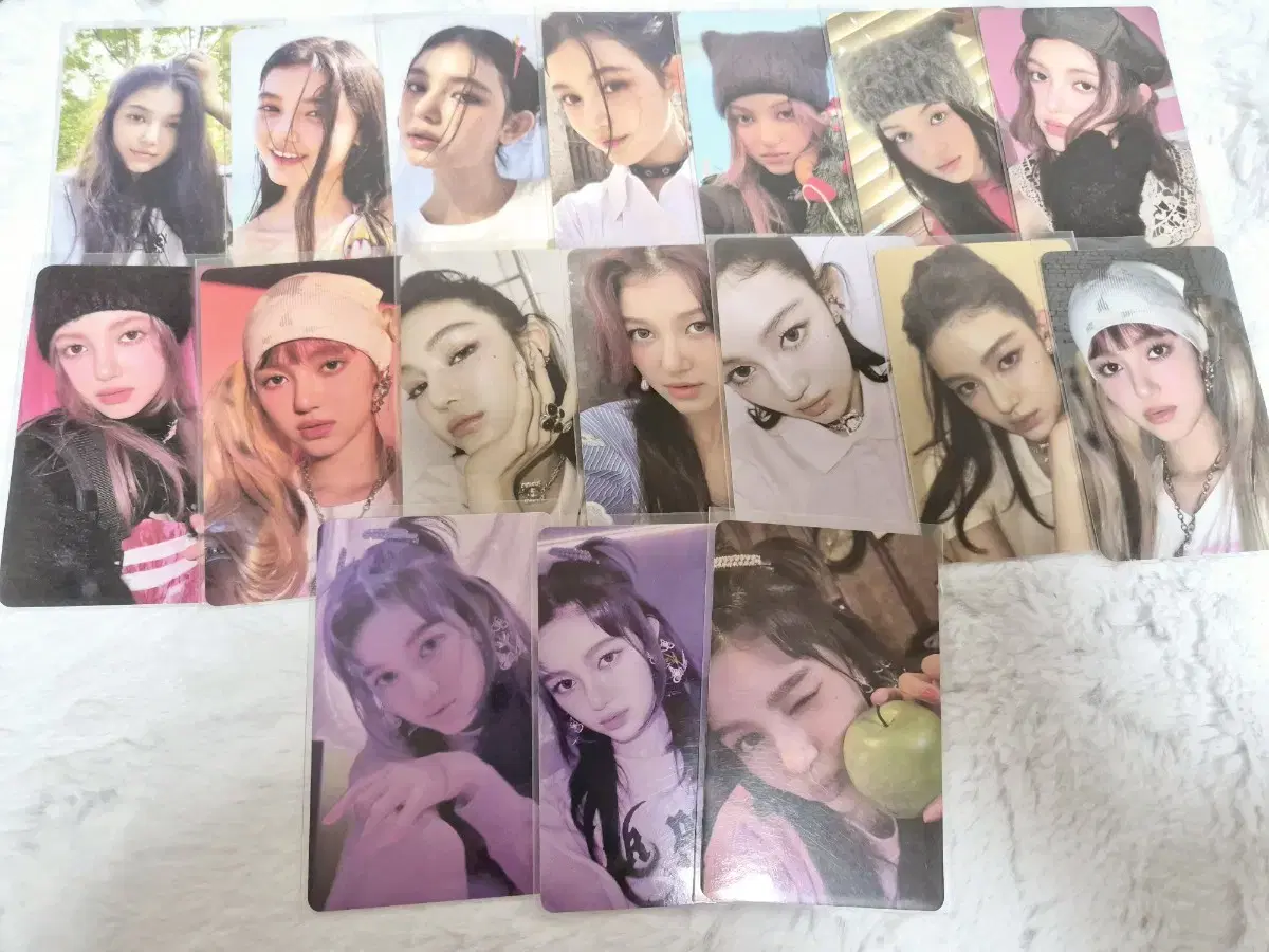 New Jeans Alpo album photocard MinjiHaniDanielleHaerinHyeinSell in bulk