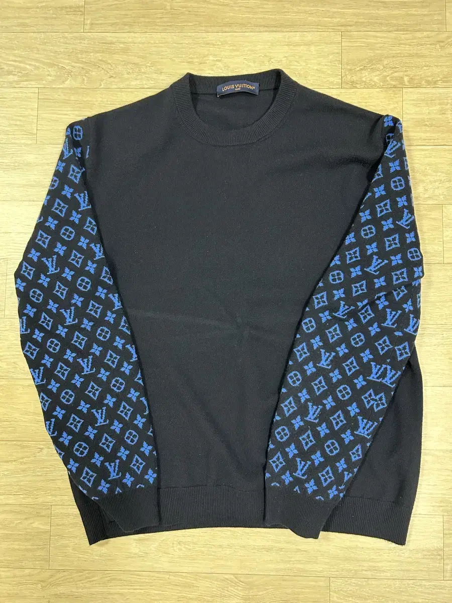 Louis Vuitton cashmere knit