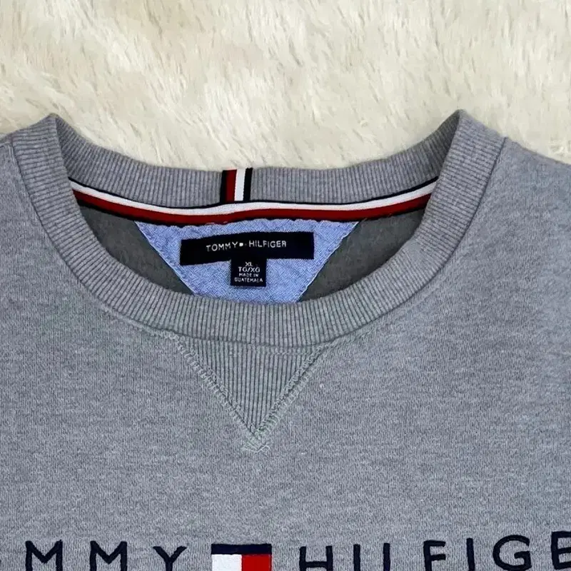 [ TOMMY HILFIGER ] 타미 맨투맨 [XL]