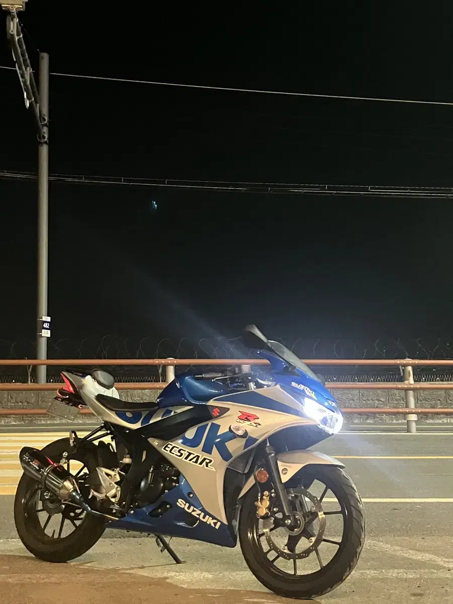 스즈키 gsx-r125