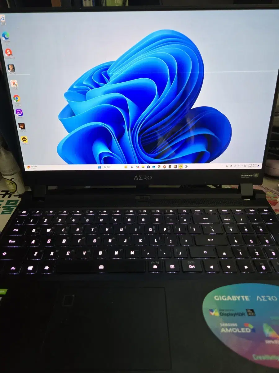 고사양 게이밍노트북 oled i7 9750h 2070maxq