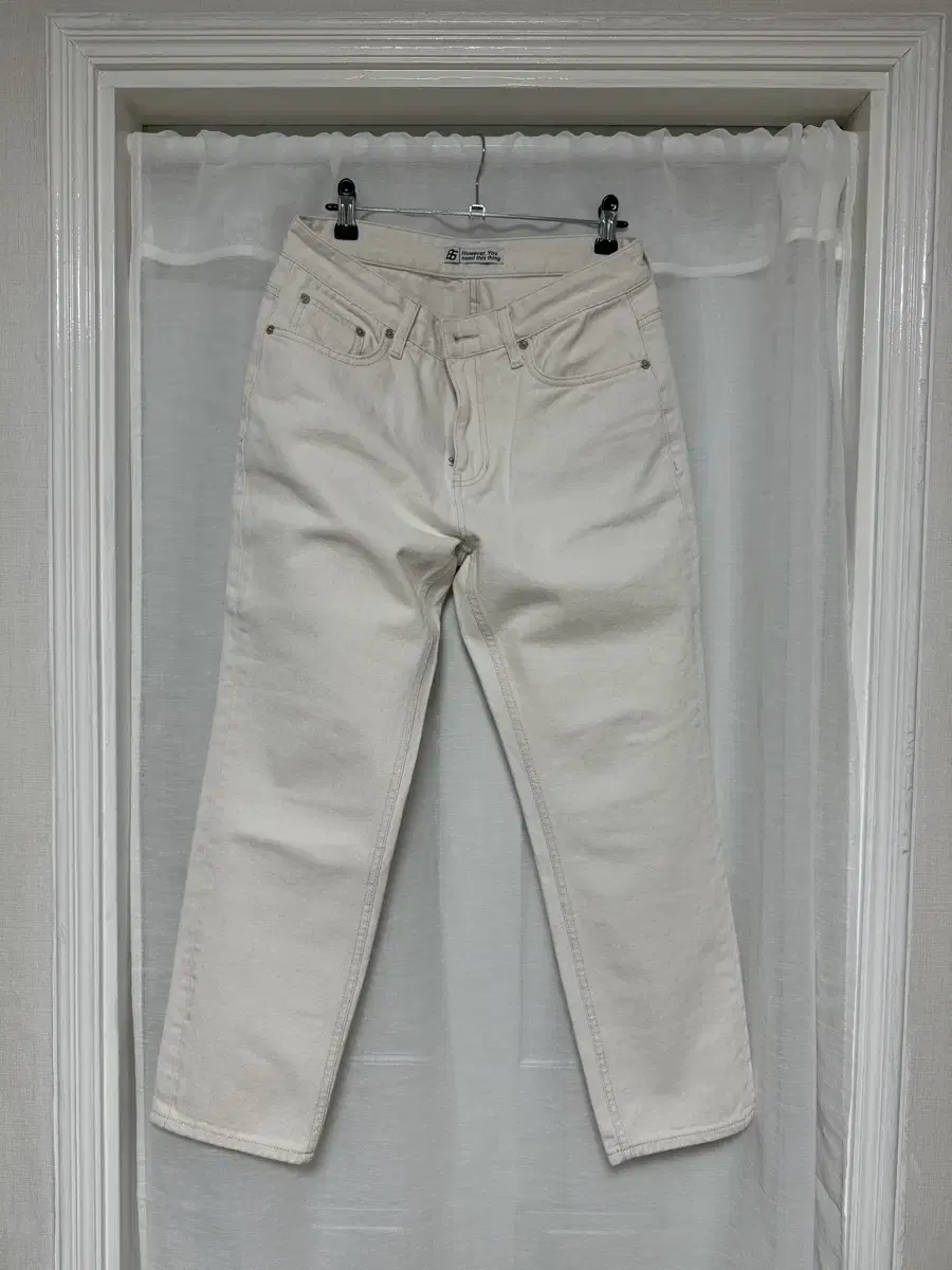 86 Rod White Jean Size 30