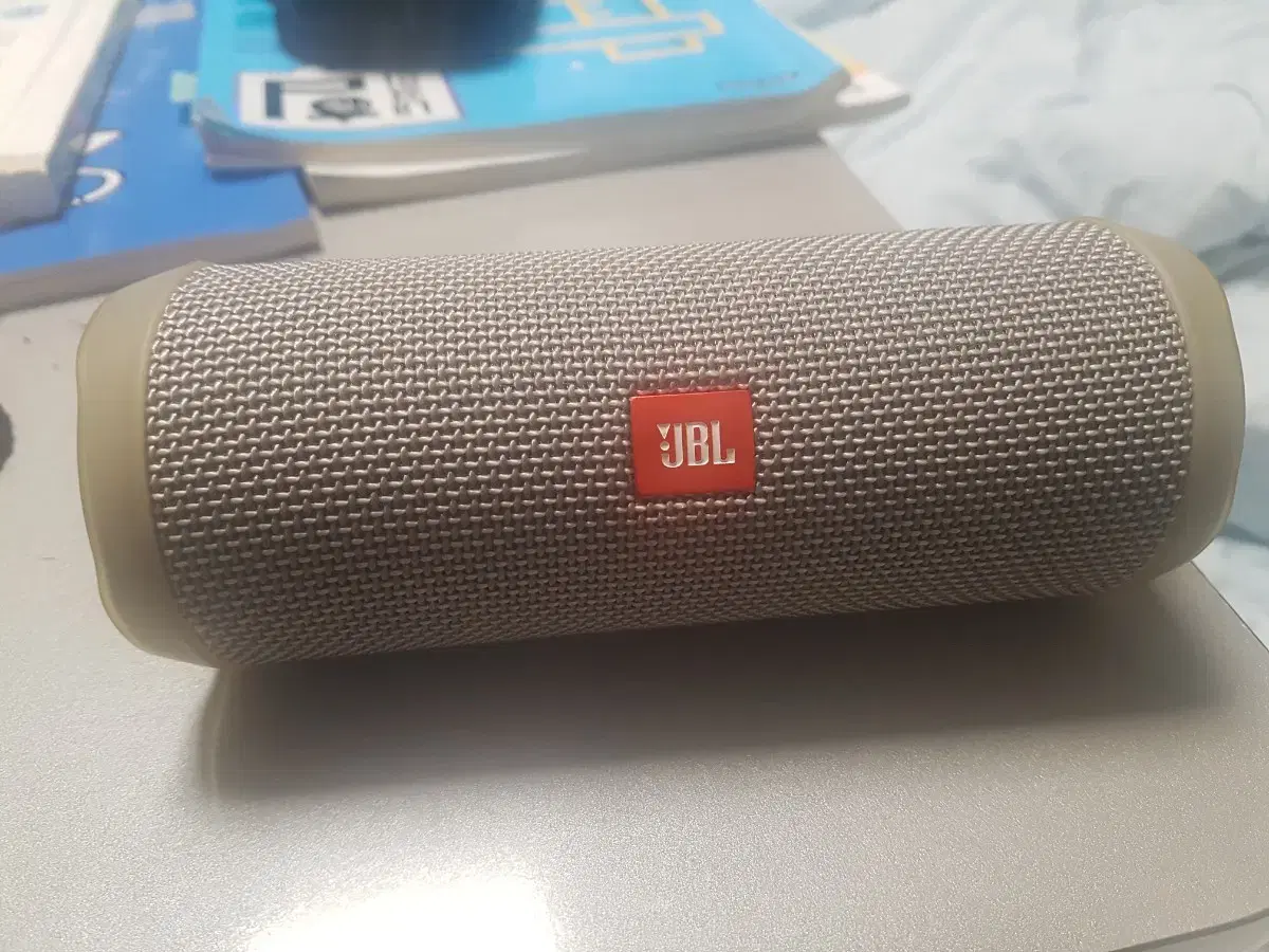 JBL FLIP 4