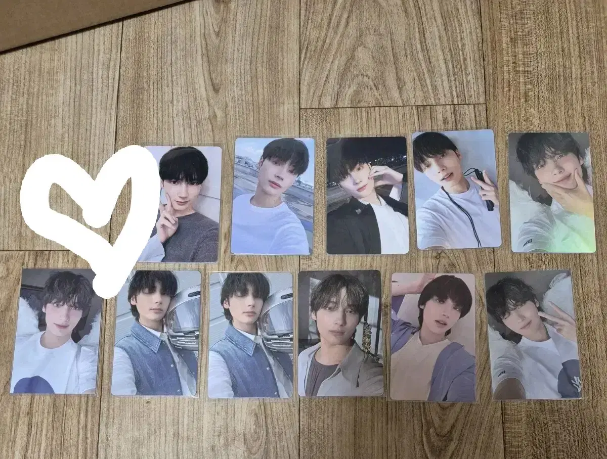 Sell Hueningkai photocards in bulk