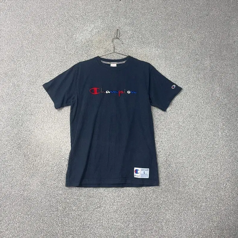 Champion Logo Navy Vahn Tee L