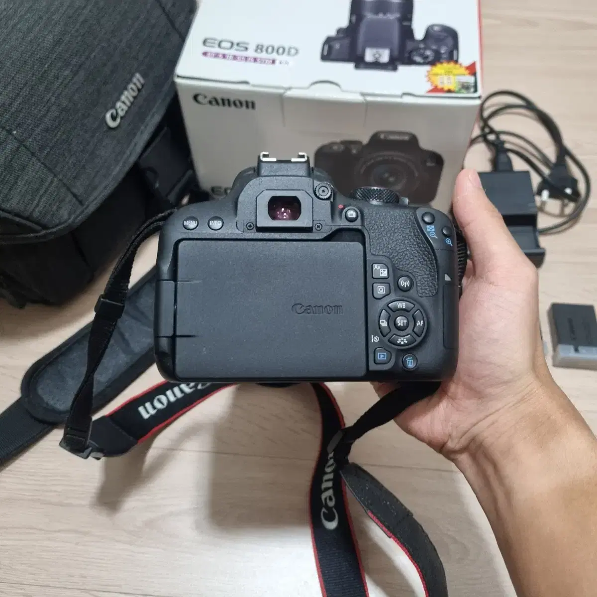 캐논 EOS 800D