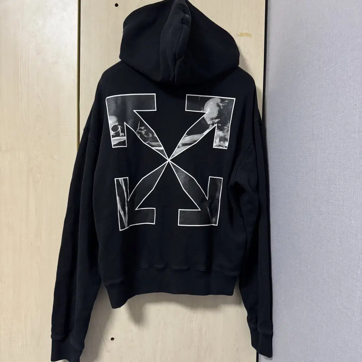 [ M ] Off-White Caravaggio Hoodie