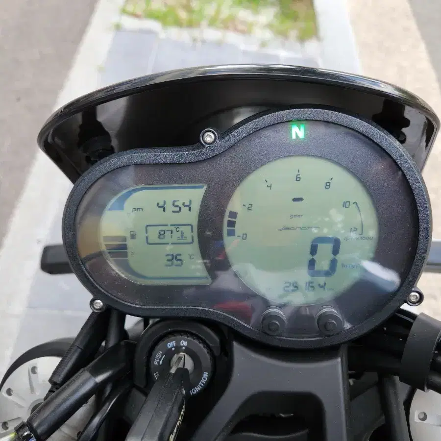 베넬리 레온치노 500cc 년식2018 무사고 무꿍 무슬림 동네 마실용