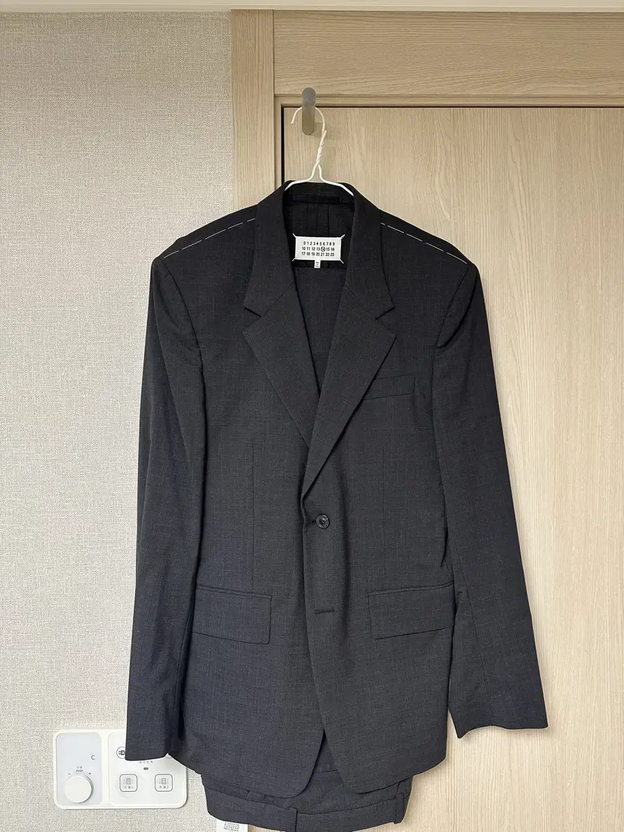 Maison Margiela Lay 14 gray suit (48)